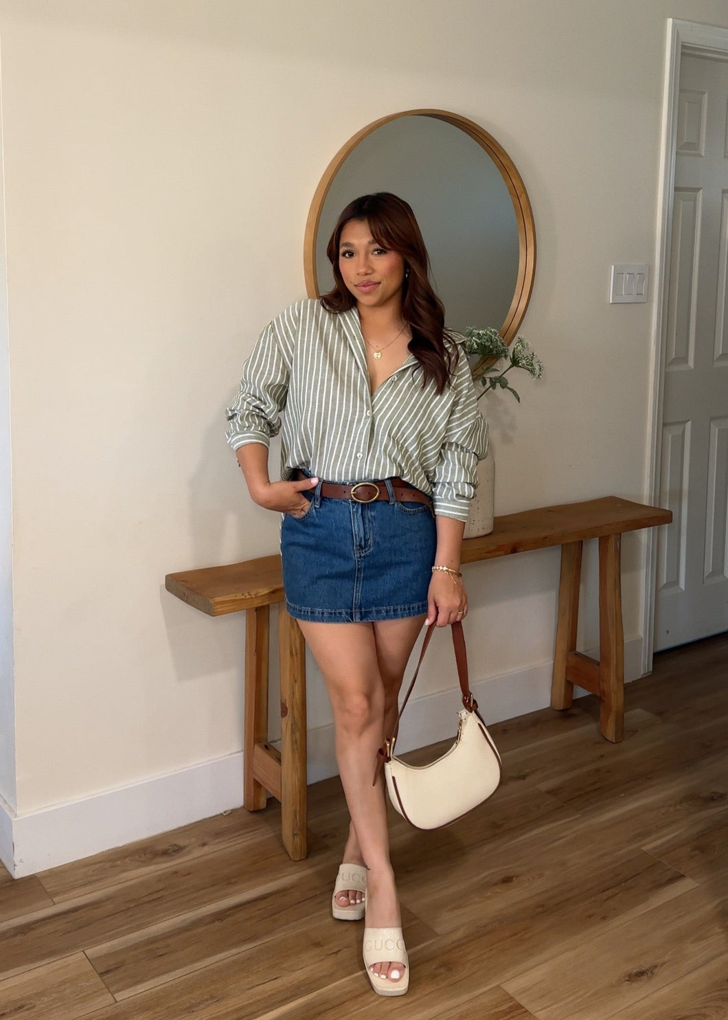 LIGHTEN UP BUTTON DOWN